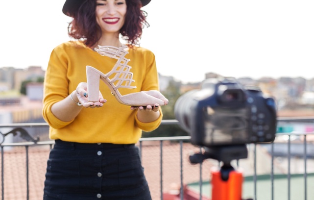 A Deep Dive into the Diverse Types of Influencer Marketing image